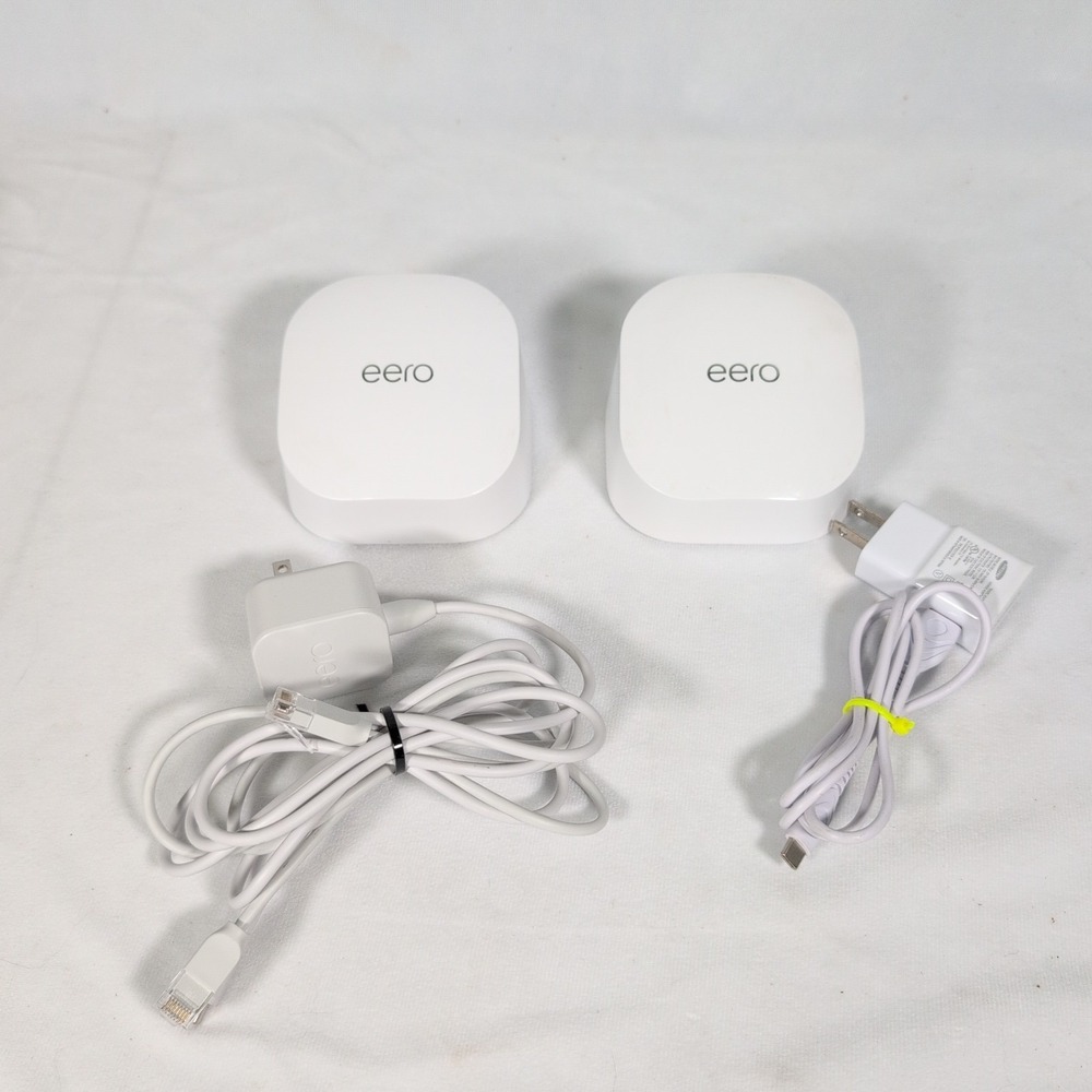 eero 6 Router & eero 6 Extender Mesh Wi-Fi System White N010001 Q010001
